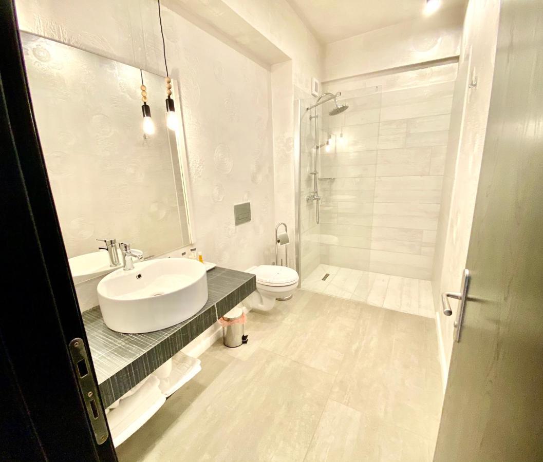 Hotel Bulevard Râmnicu Vâlcea 외부 사진