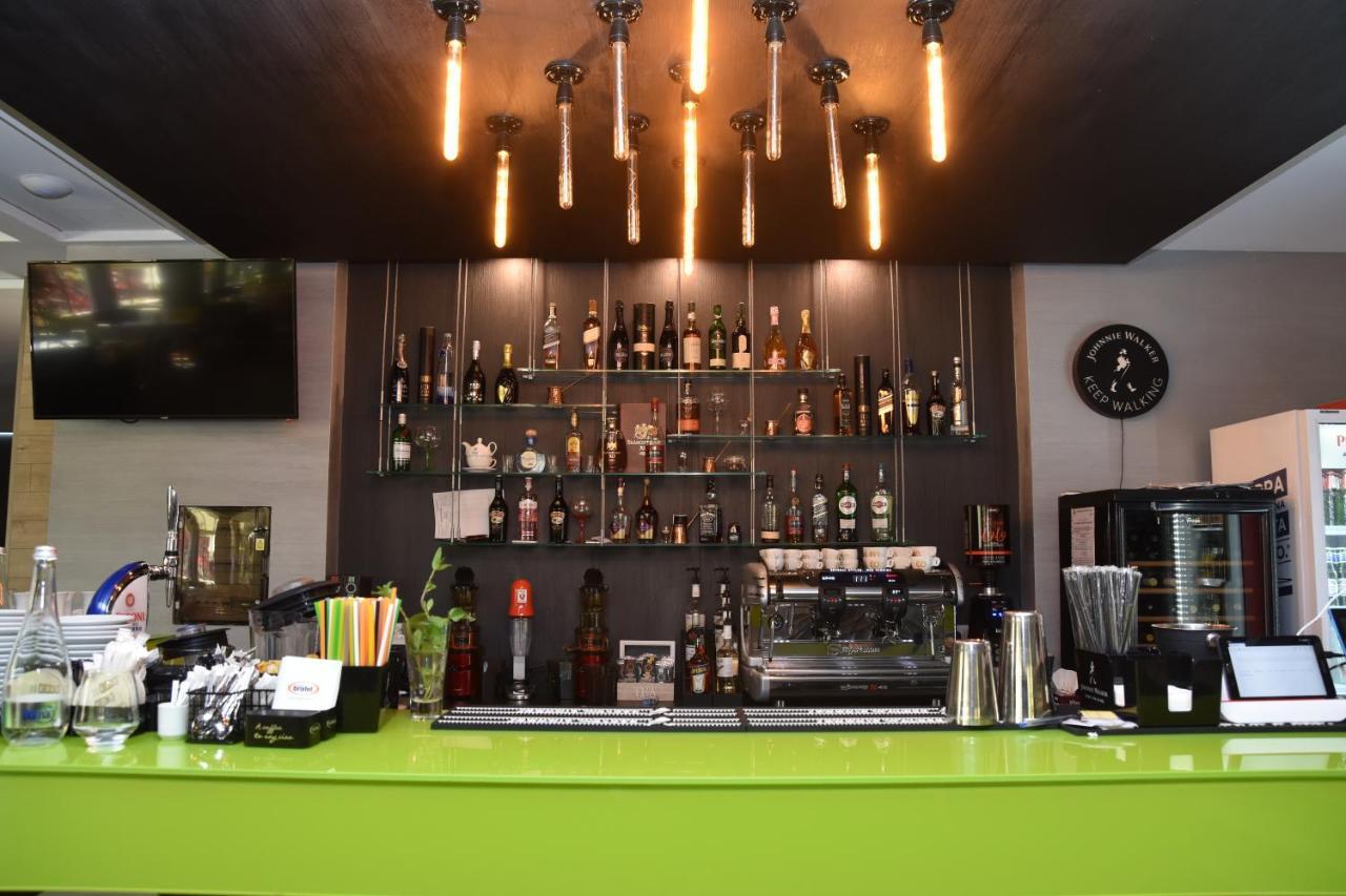 Hotel Bulevard Râmnicu Vâlcea 외부 사진